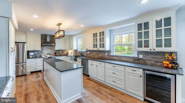 1113 E PROSPECT AVE, North Wales, PA 19454