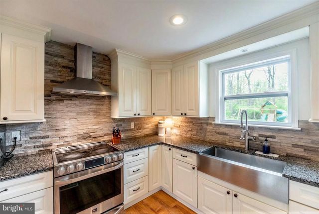 1113 E PROSPECT AVE, North Wales, PA 19454