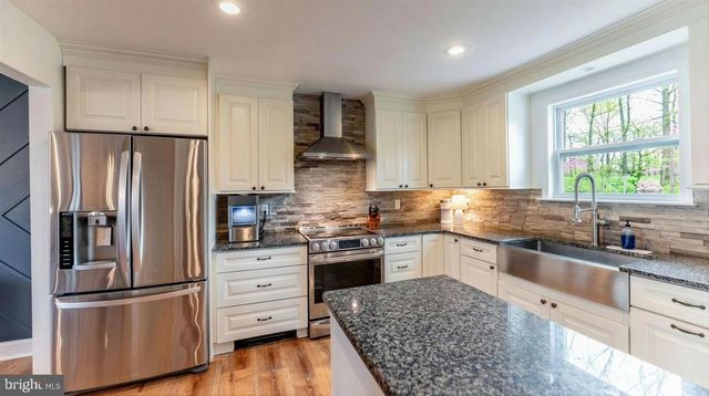 1113 E PROSPECT AVE, North Wales, PA 19454