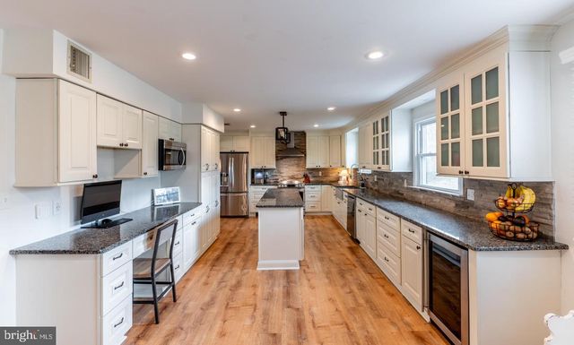 1113 E PROSPECT AVE, North Wales, PA 19454