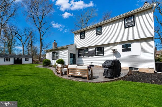 1113 E PROSPECT AVE, North Wales, PA 19454