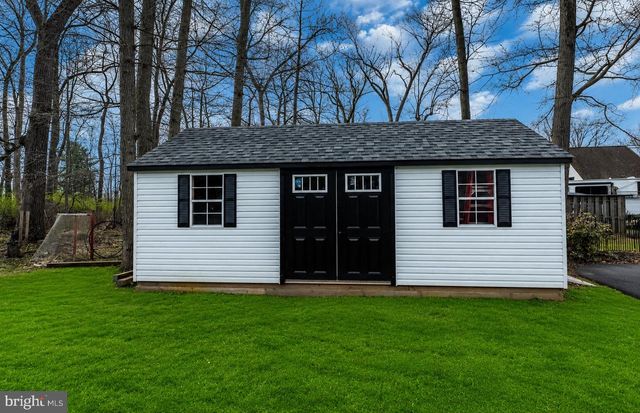 1113 E PROSPECT AVE, North Wales, PA 19454