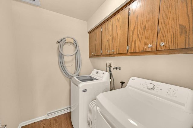 18510 Surrey LANE, Brookfield, WI 53045