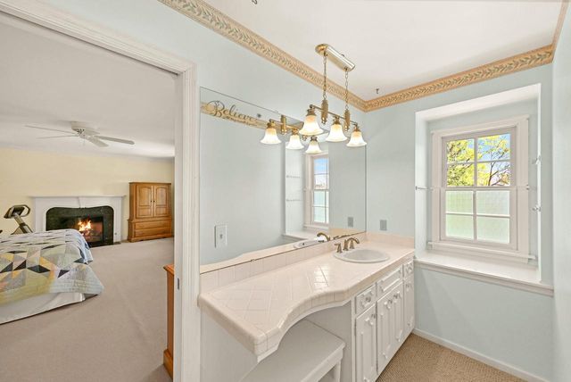 18510 Surrey LANE, Brookfield, WI 53045