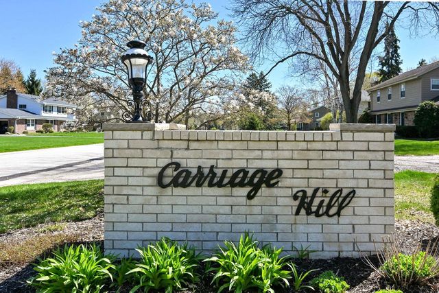 18510 Surrey LANE, Brookfield, WI 53045