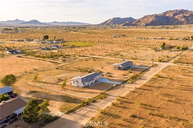 15168 Barbara, Apple Valley, CA 92307