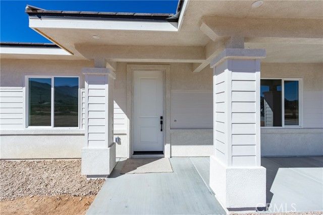 15168 Barbara, Apple Valley, CA 92307