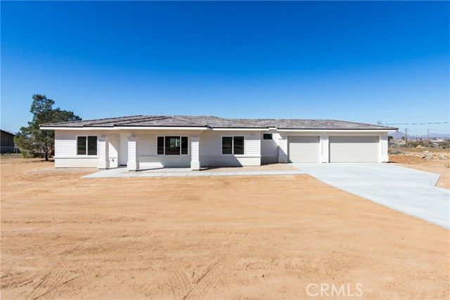 15168 Barbara, Apple Valley, CA 92307