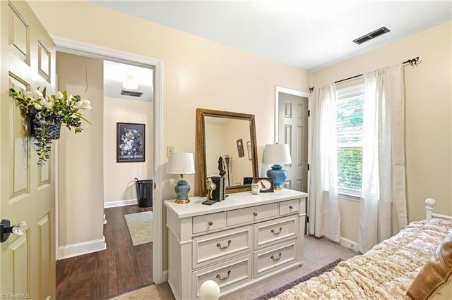 1533 Trinity Garden Circle, Clemmons, NC 27012
