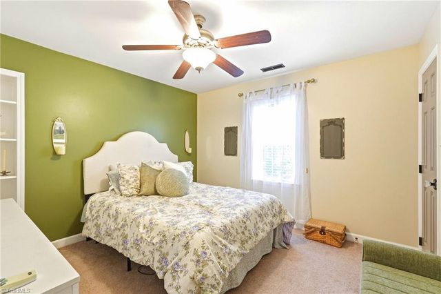 1533 Trinity Garden Circle, Clemmons, NC 27012