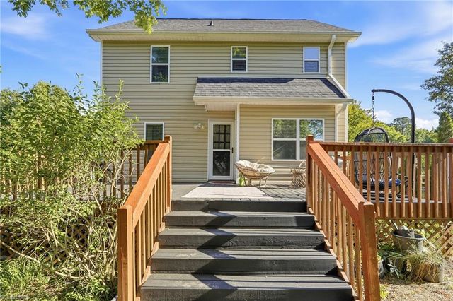 1533 Trinity Garden Circle, Clemmons, NC 27012
