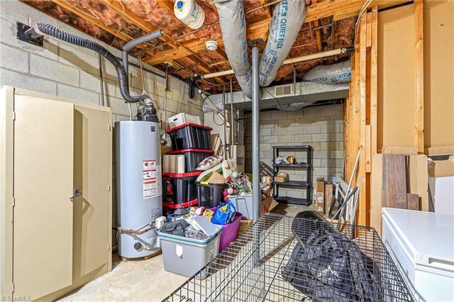 1533 Trinity Garden Circle, Clemmons, NC 27012