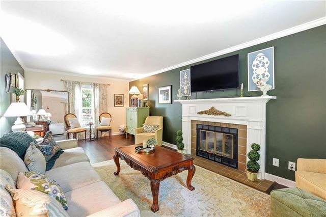 1533 Trinity Garden Circle, Clemmons, NC 27012