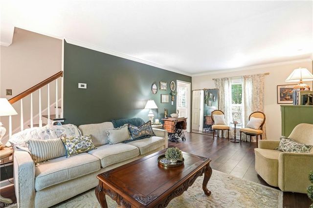 1533 Trinity Garden Circle, Clemmons, NC 27012