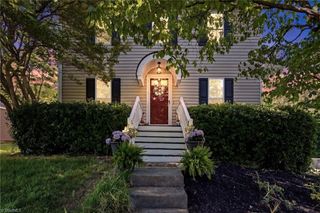 1533 Trinity Garden Circle, Clemmons, NC 27012