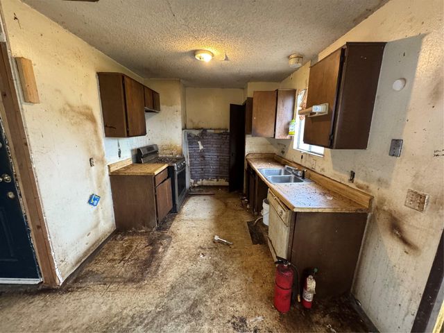 6127 Wagon Bend TRL, Austin, TX 78744