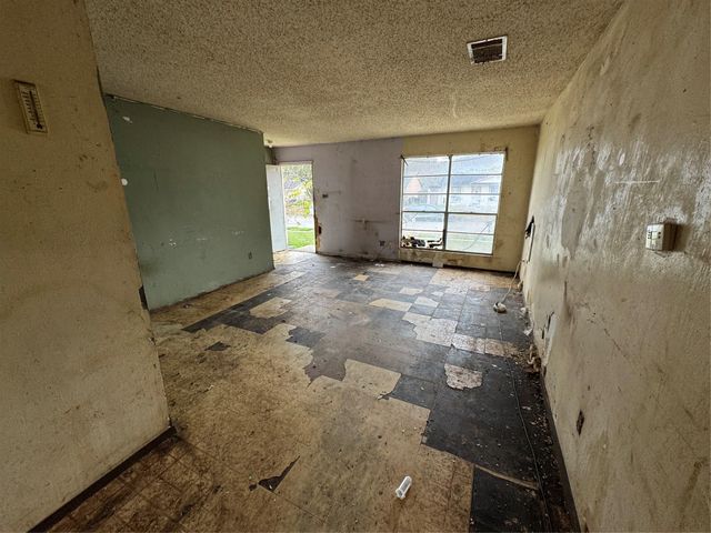 6127 Wagon Bend TRL, Austin, TX 78744