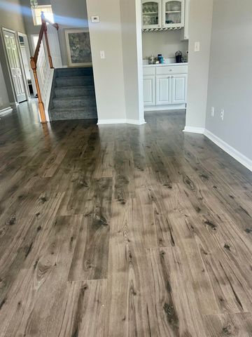 5498 Greenway Drive, Trenton, MI 48183