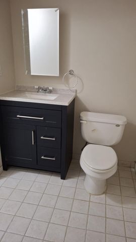 5498 Greenway Drive, Trenton, MI 48183