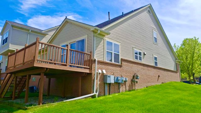 5498 Greenway Drive, Trenton, MI 48183