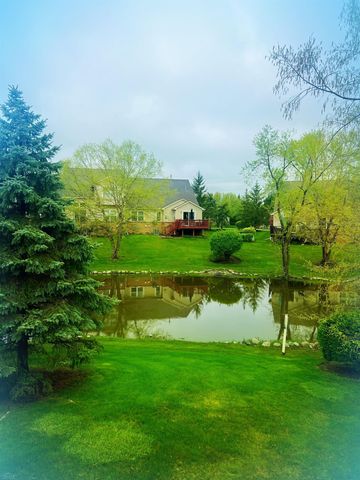 5498 Greenway Drive, Trenton, MI 48183