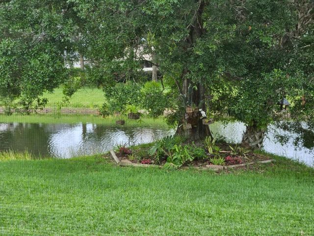 552 SW Calamondin Way Way SW, Vero Beach, FL 32968