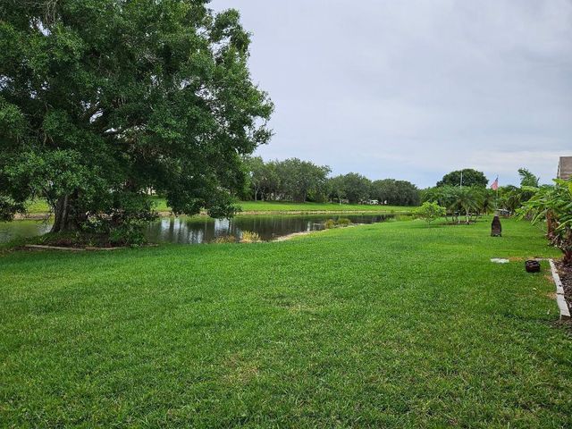 552 SW Calamondin Way Way SW, Vero Beach, FL 32968
