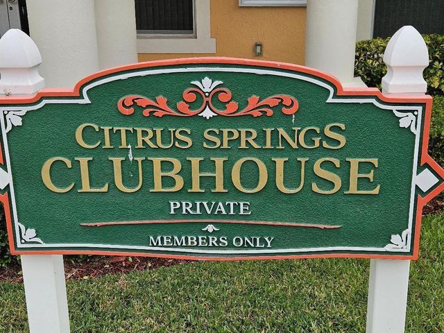 552 SW Calamondin Way Way SW, Vero Beach, FL 32968