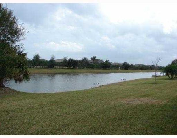 552 SW Calamondin Way Way SW, Vero Beach, FL 32968