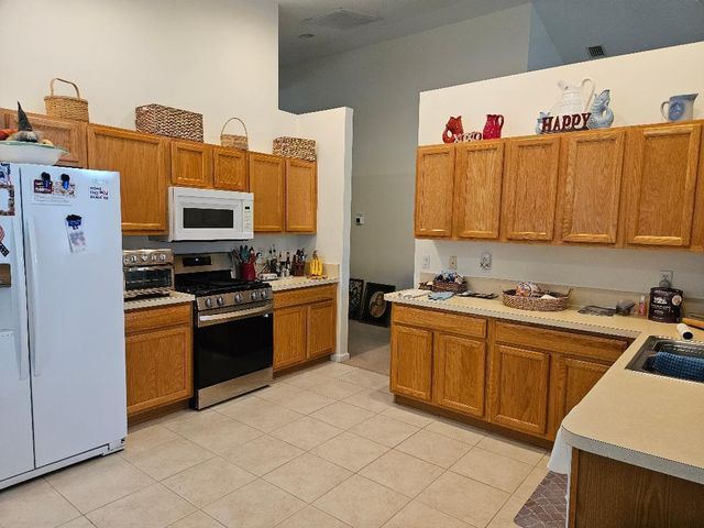 552 SW Calamondin Way Way SW, Vero Beach, FL 32968