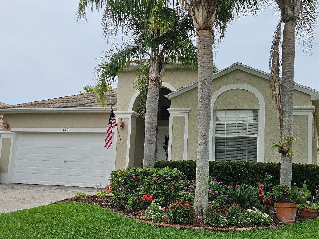 552 SW Calamondin Way Way SW, Vero Beach, FL 32968
