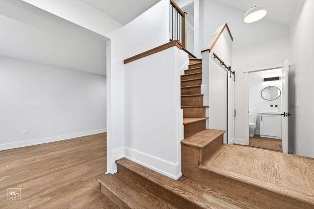 3341 W Iowa Street, Chicago, IL 60651