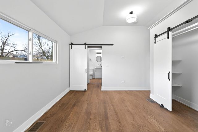 3341 W Iowa Street, Chicago, IL 60651