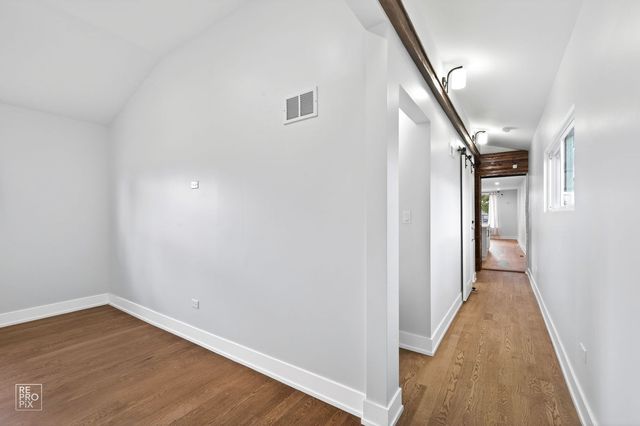 3341 W Iowa Street, Chicago, IL 60651