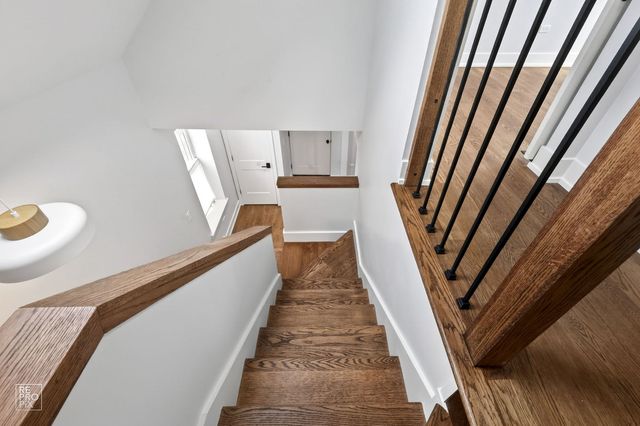 3341 W Iowa Street, Chicago, IL 60651