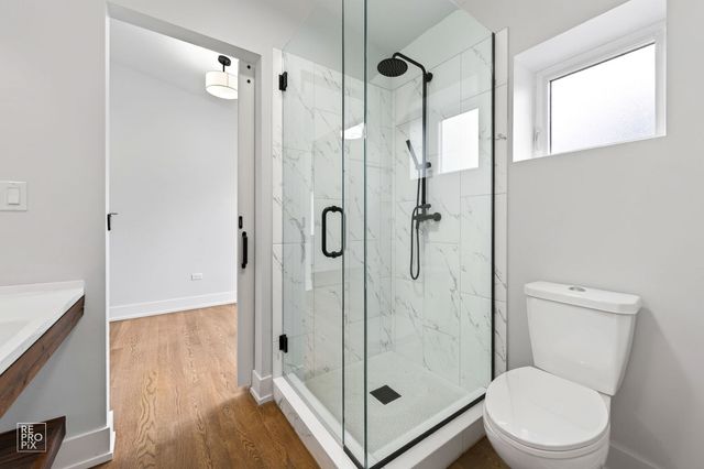 3341 W Iowa Street, Chicago, IL 60651