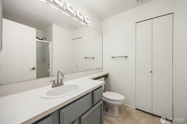 23032 SE 282nd Court, Maple Valley, WA 98038
