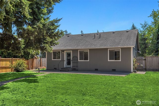 23032 SE 282nd Court, Maple Valley, WA 98038