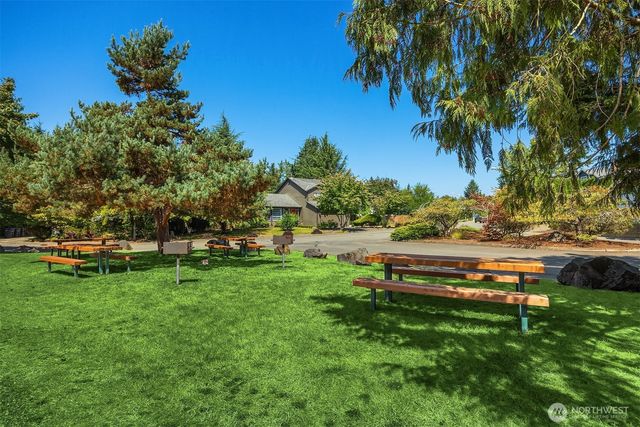 23032 SE 282nd Court, Maple Valley, WA 98038