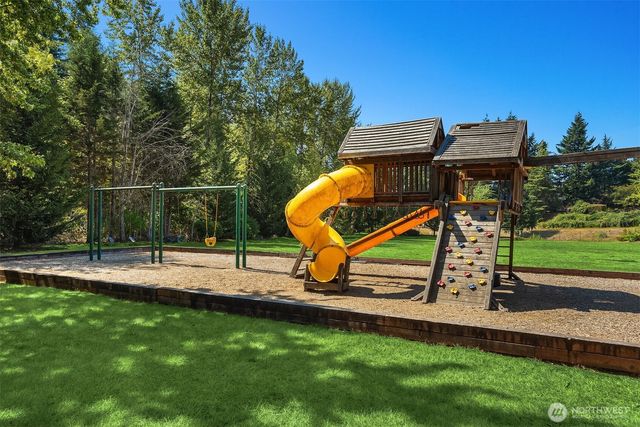 23032 SE 282nd Court, Maple Valley, WA 98038