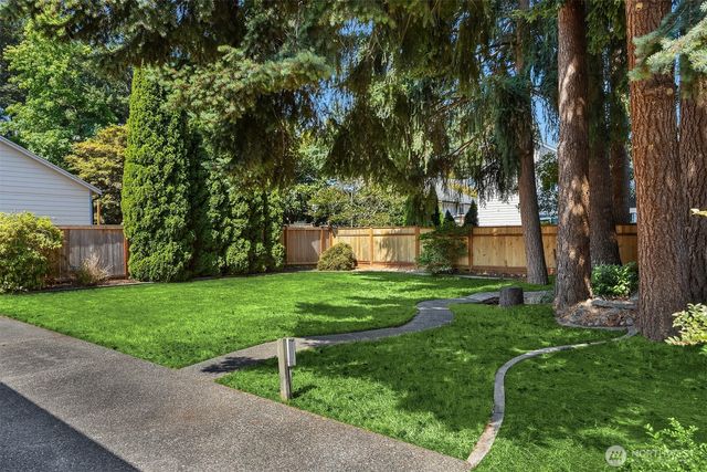 23032 SE 282nd Court, Maple Valley, WA 98038
