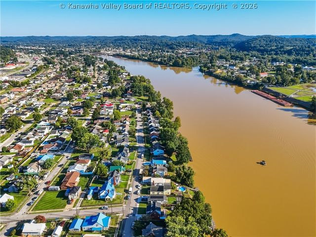 710 Kanawha Avenue, Nitro, WV 25143