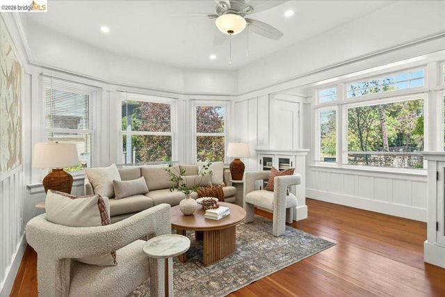 1822 Hearst Ave B, Berkeley, CA 94703
