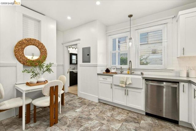 1822 Hearst Ave B, Berkeley, CA 94703