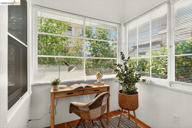 1822 Hearst Ave B, Berkeley, CA 94703