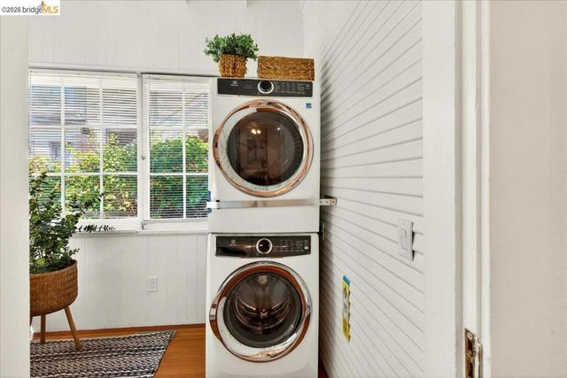 1822 Hearst Ave B, Berkeley, CA 94703