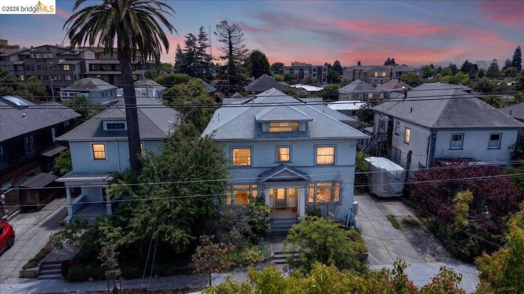 1822 Hearst Ave B, Berkeley, CA 94703