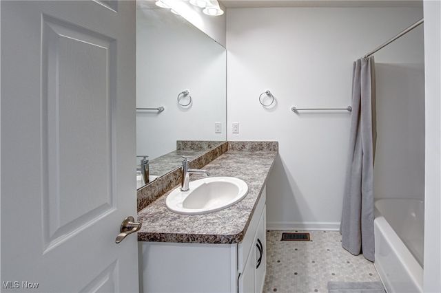 3562 Gerome Court, Cleveland, OH 44105