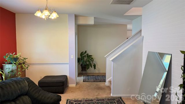 7736 Ponderosa Lane, Charlotte, NC 28215