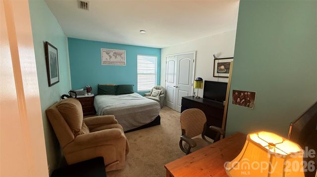 7736 Ponderosa Lane, Charlotte, NC 28215